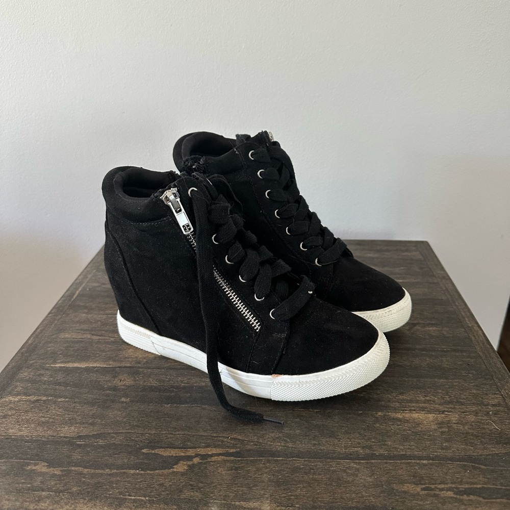 Maurice’s Women's Black High-Top Sneakers Size 6 1/2